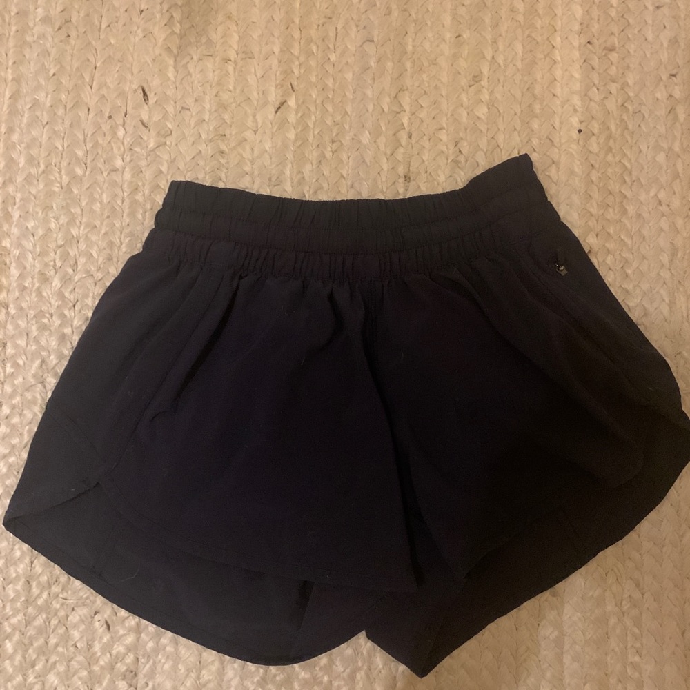 lululemon navy tracker shorts
